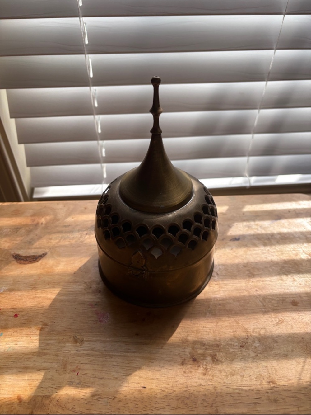 Vintage Saks Fifth Ave Brass Box w Minaret Finial - Rare Pandaan c. 1960’s